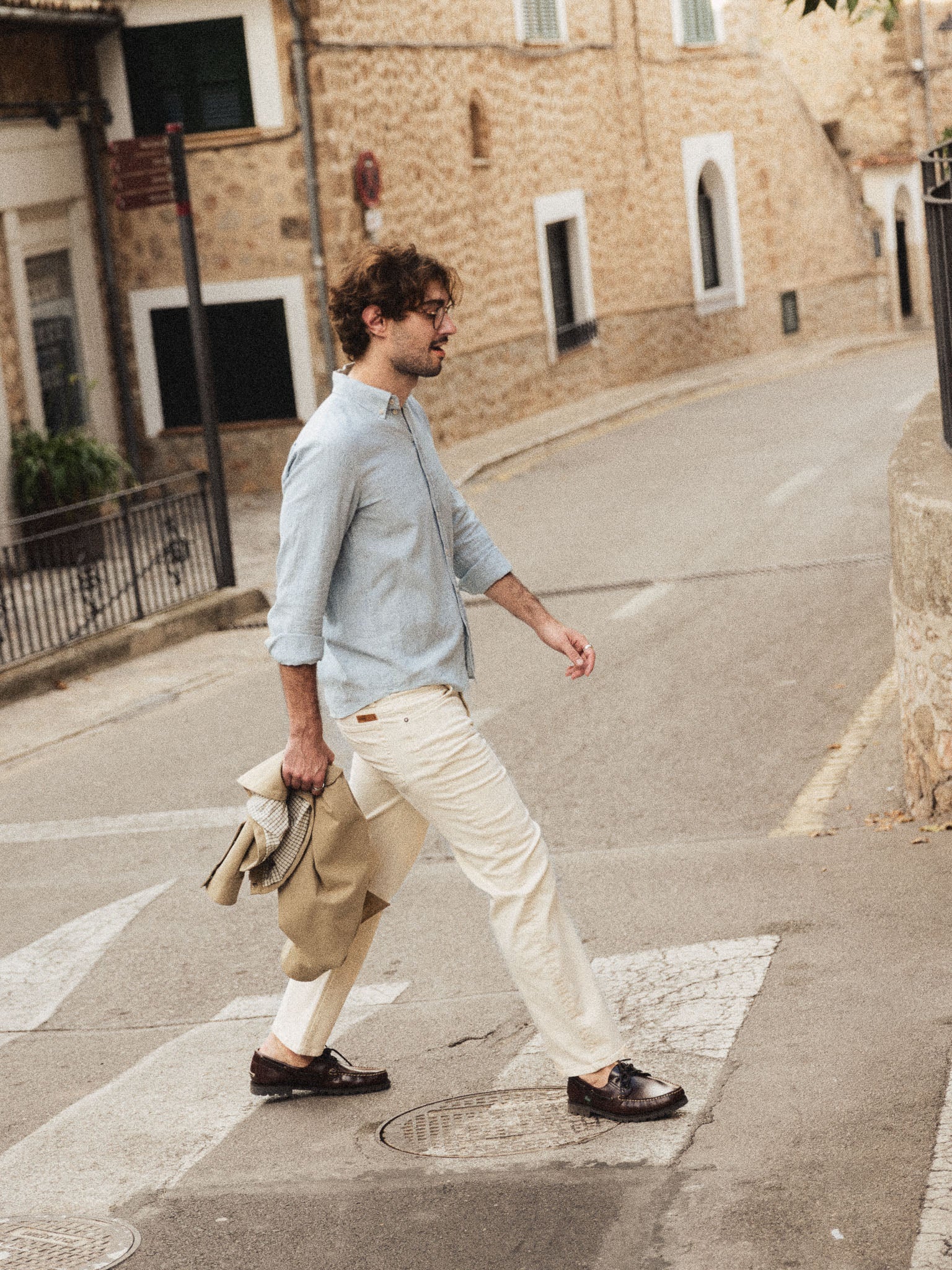 Modelshot / Ecru / Detail